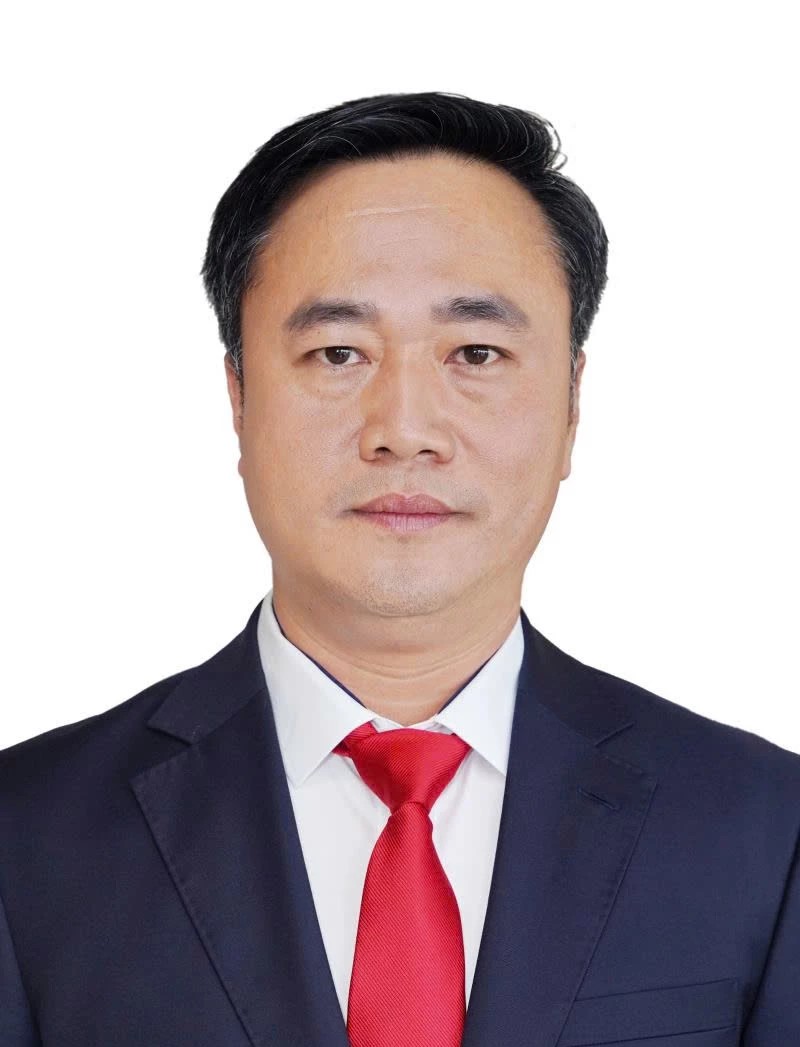 Chủ tịch UBND tỉnh Nguyễn Việt Hùng